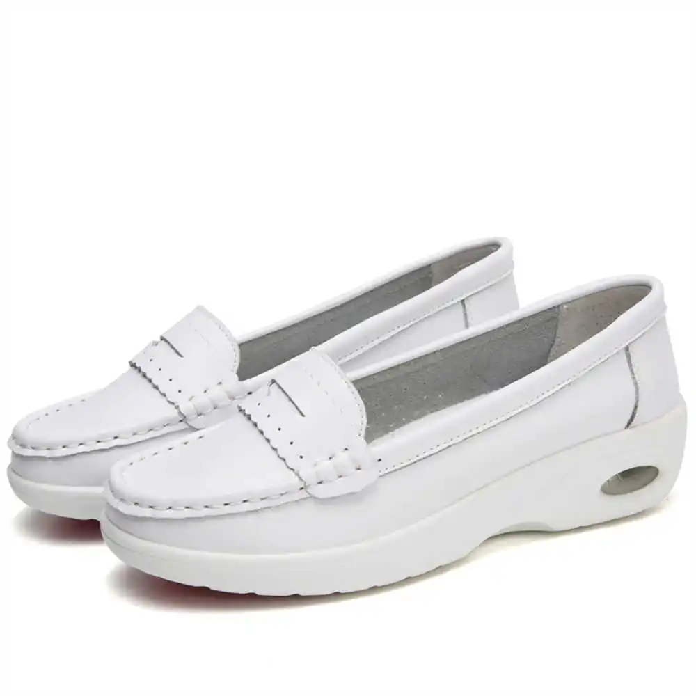 Thick Sole Slipon White Traine - огляд і ціна Tech Office Names