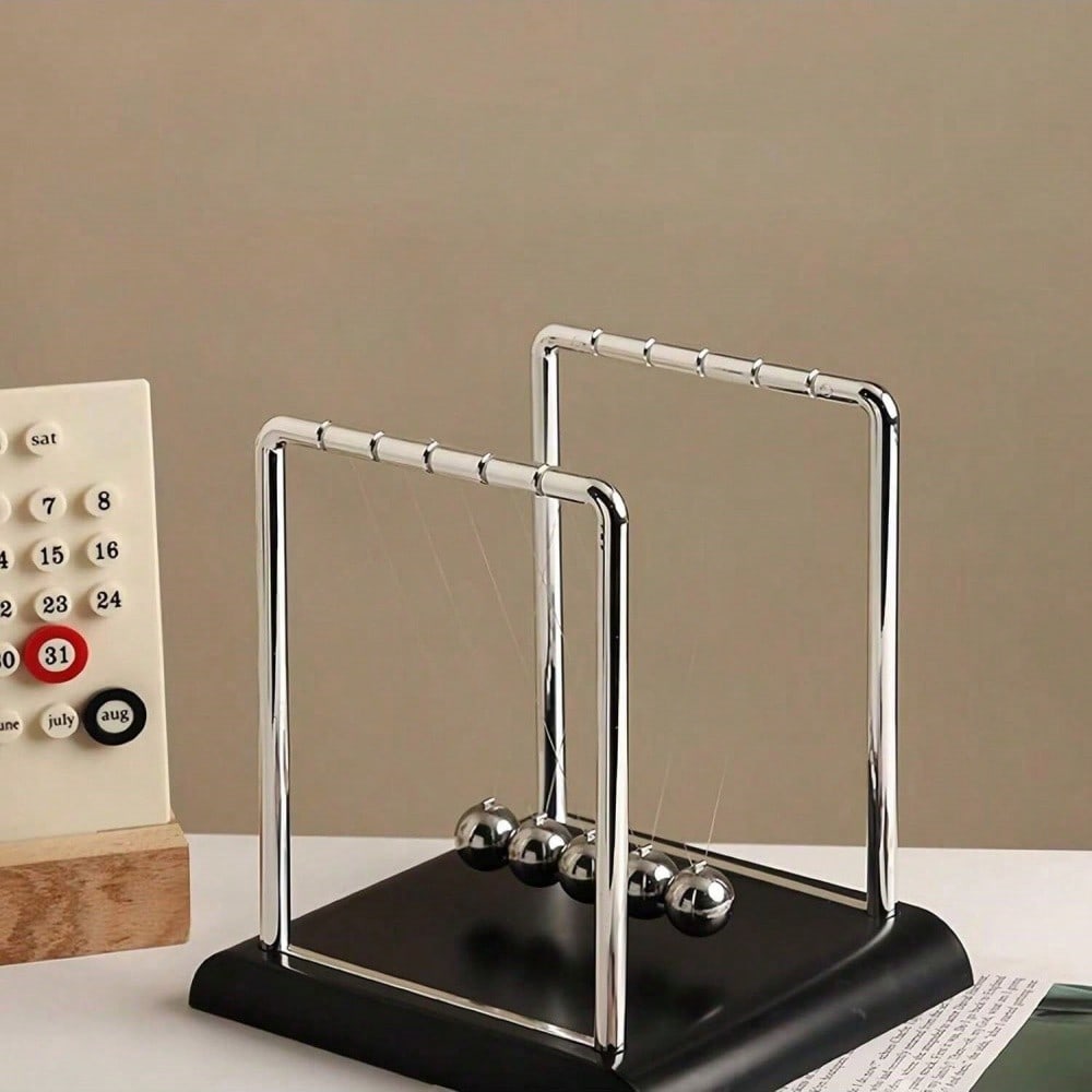 Black Metal Newton's Cradle Ba - огляд і ціна The Office Tech