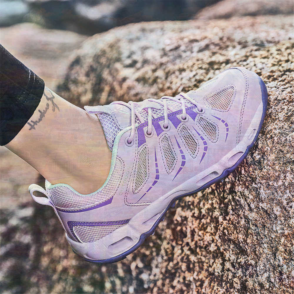Sumer Round Tip Silver Sneaker - огляд і ціна The Office Tech