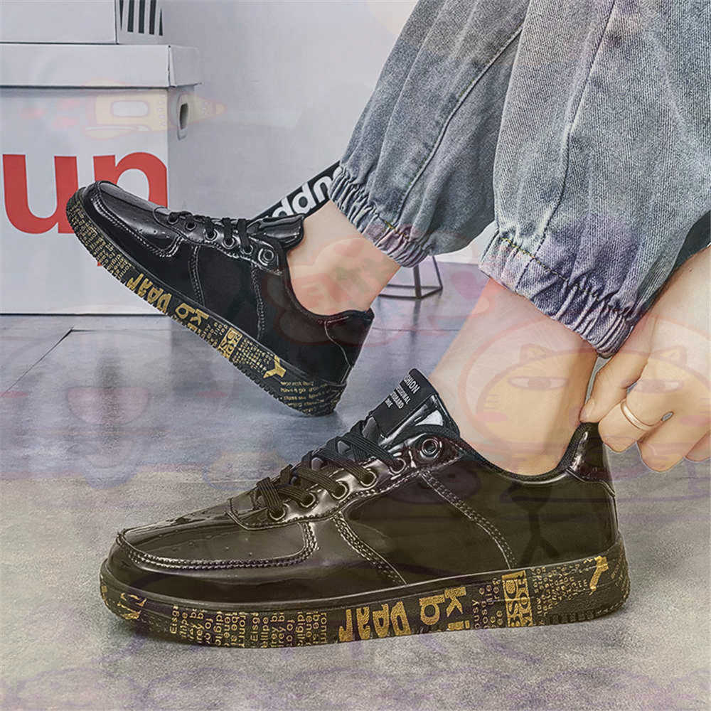 Round Foot Size 45 Sneakers Wh - огляд і ціна Tech Office Names
